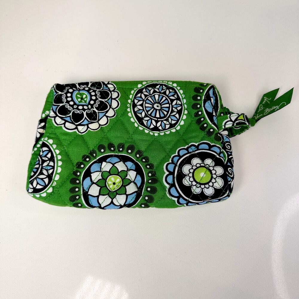 Vera Bradley Womens Green Cupcake Zip Top Wristlet Wallet Retired Pattern Pouch